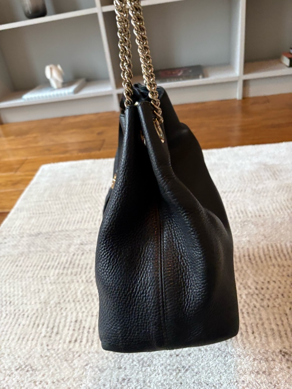 Gucci Black Pebbled Leather Chain-Handle Satchel with Tassel - Picture 3 of 10